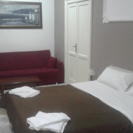 B&Bhotel Emmanuel Napoli Eksteriør billede