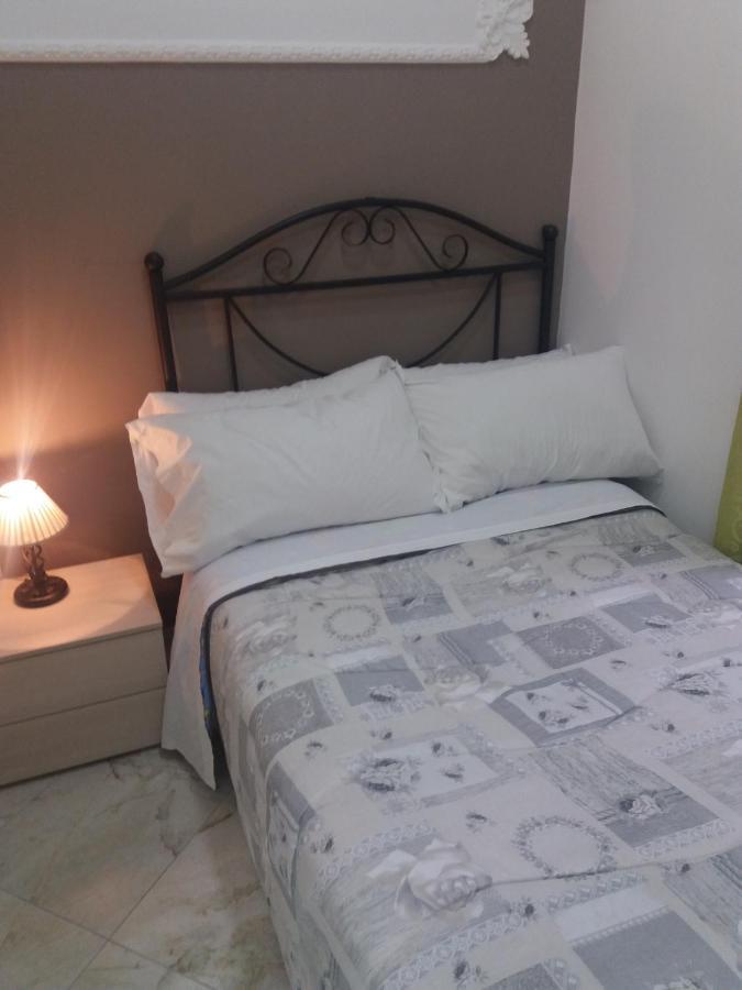 B&Bhotel Emmanuel Napoli Eksteriør billede