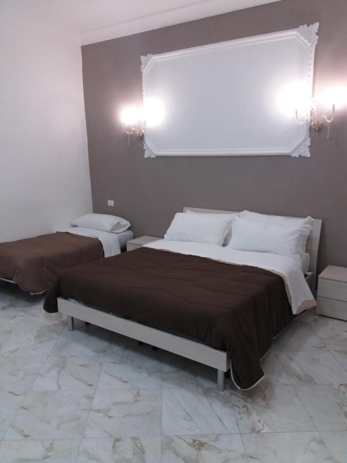 B&Bhotel Emmanuel Napoli Eksteriør billede