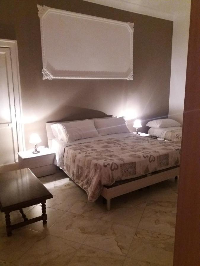 B&Bhotel Emmanuel Napoli Eksteriør billede