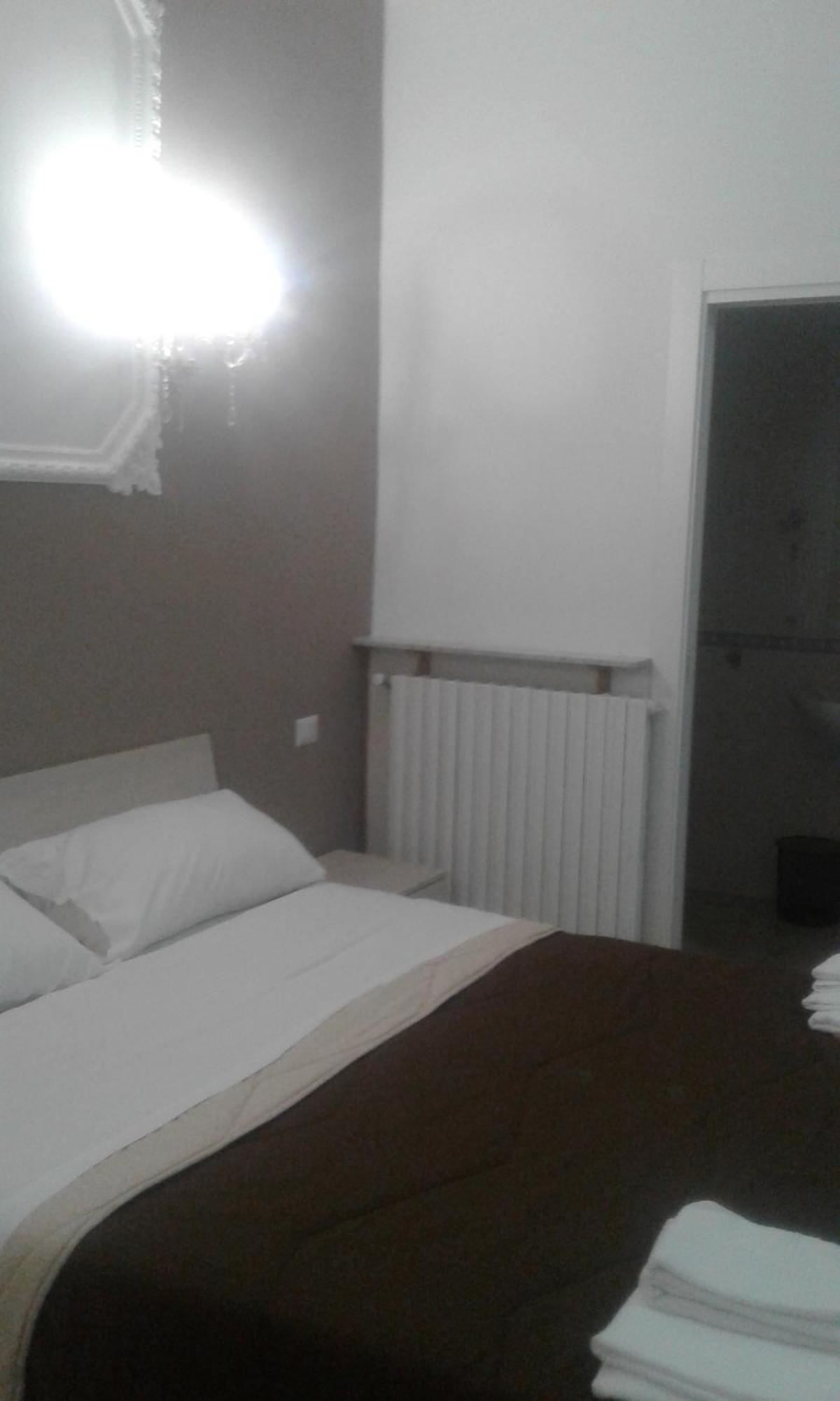 B&Bhotel Emmanuel Napoli Eksteriør billede